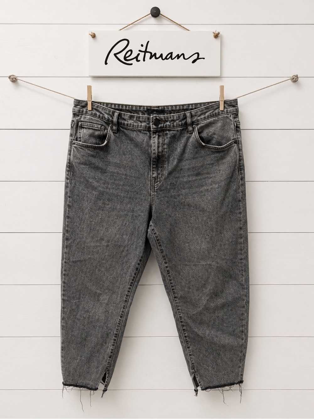 REITMANS GRAY Jean size 38